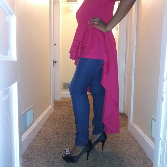 SOLD!Beautiful Triple layer peplun long trail top. - Picture 6 of 6